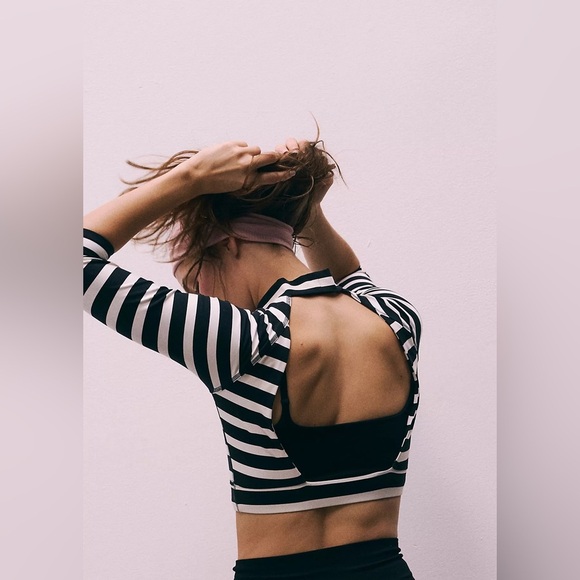 Free People Movement Never Better Stripe Layer Cropped Shirt size XL - Picture 1 of 8
